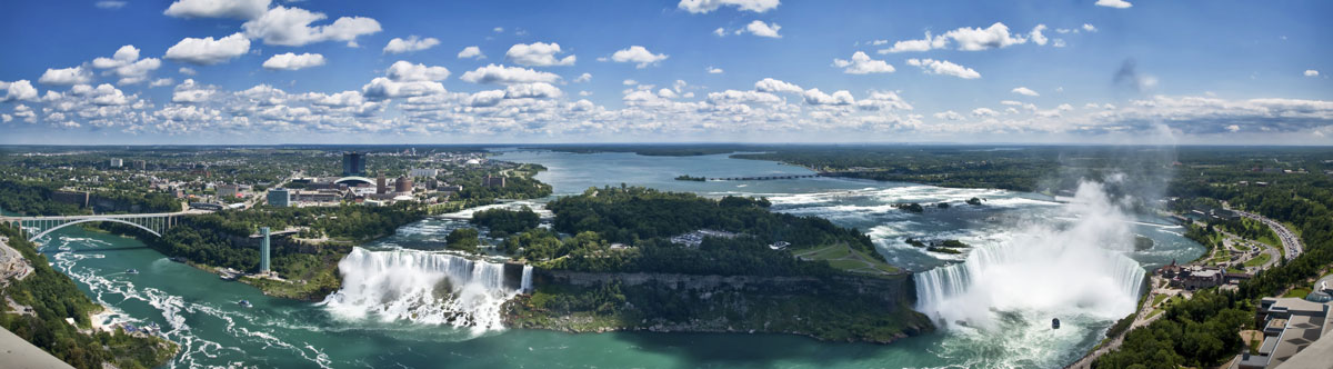 pano of niagara falls city